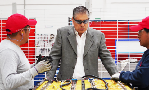  Incorporation of 4,000 new electric-powered vehicles